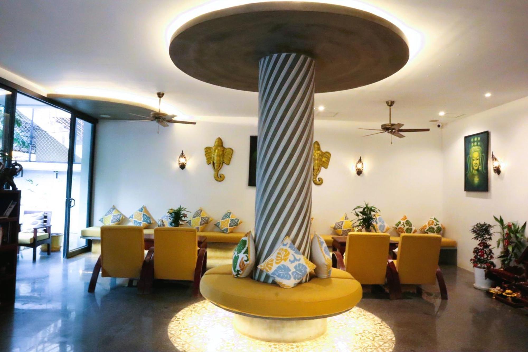 Hotel Palace &